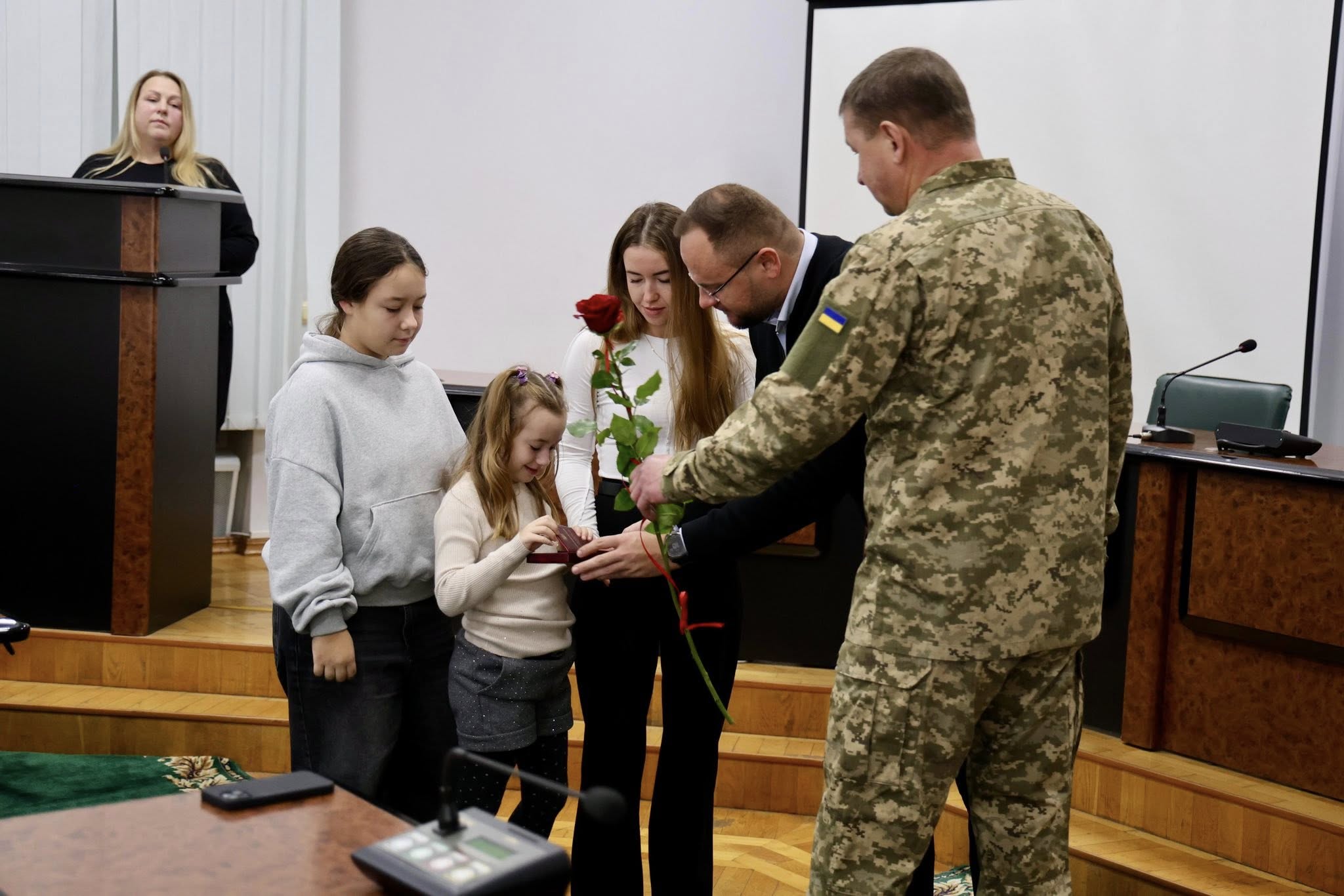 У Луцьку вручили державні нагороди родинам загиблих захисників України