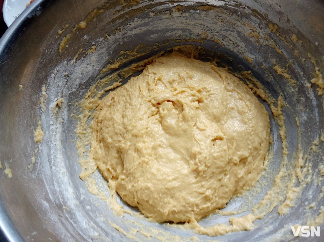 Світло зникло, а тісто підійшло: господиня з Волині розповіла, як врятувати паску