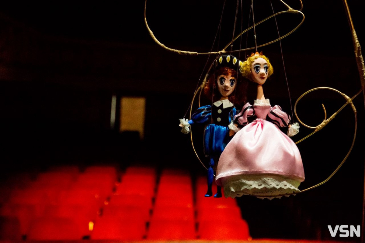 «Дорослі люди, а граються! Так можна?», - як живе театр ляльок у Луцьку. Інтерв'ю з Вадимом Хаїнським