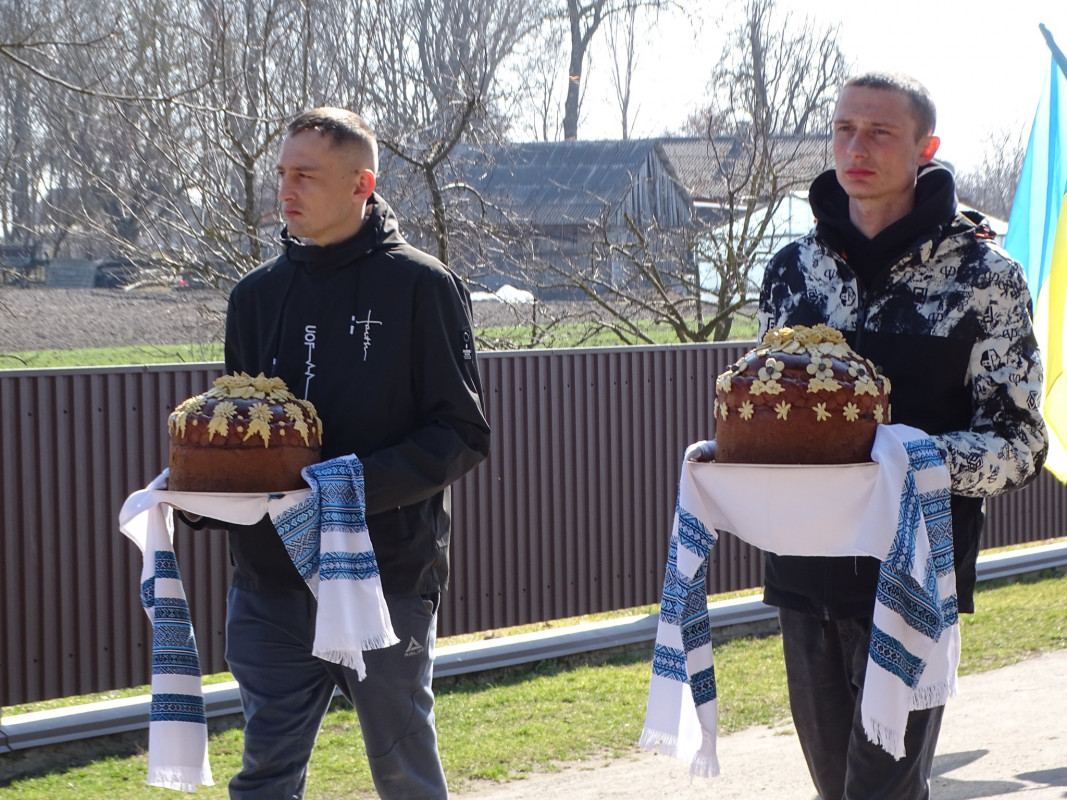 Майже вісім місяців вважався зниклим безвісти: на Волині попрощалися з Героєм Миколою Луцюком