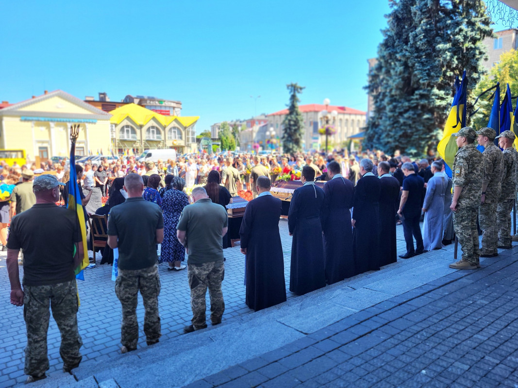 Чорний день на Волині: попрощалися із двома Героями Петром Каноніком та Олександром Пащуком