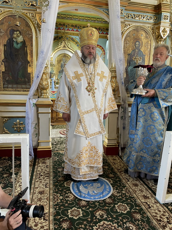Митрополит Михаїл звершив літургію у волинському храмі з 150-річною історією