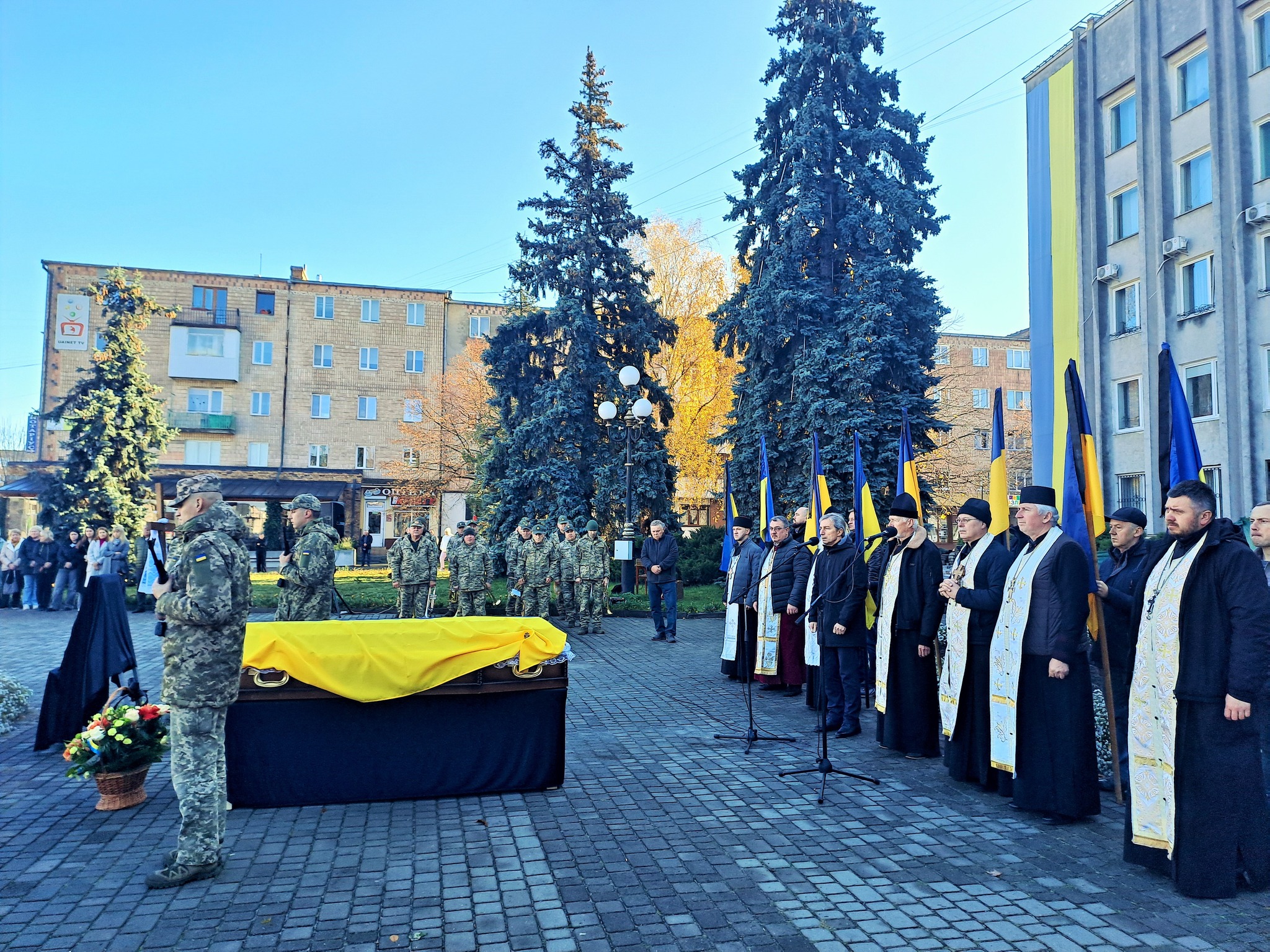 Потрапив у епіцентр вибуху у навчальному центрі: на Волині попрощалися з Героєм Олександром Козаком