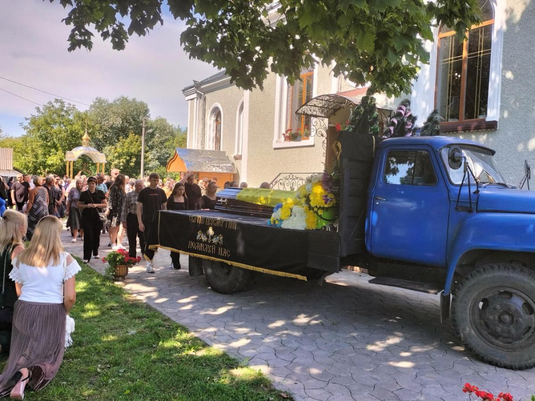 Помер у лікарні під час відпустки: на Волині попрощалися із Героєм Юрієм Куденчуком