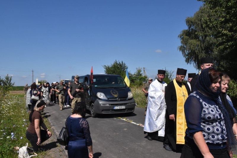 Навіки молодий: на Волині попрощалися з 26-річним Героєм Валентином Богатих