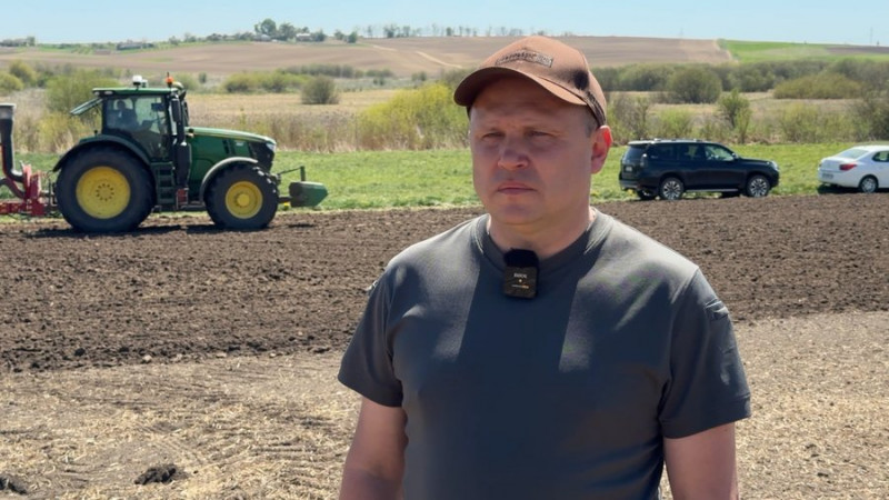 «Дефіцит працівників дуже суттєвий»: на Волині через спеку і дороге пальне змінюють посівну