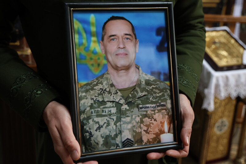 Загинув на Сумщині: у Луцьку попрощалися з Героєм Сергієм Макаруком