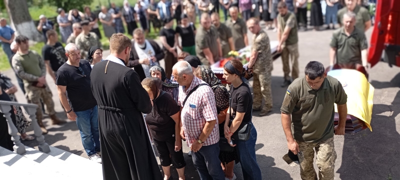 Назавжди молодий: на Волині попрощались з 26-річним Героєм Миколою Муковозом