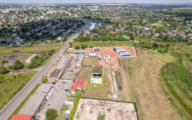 На Волині продають майновий комплекс біля кордону з Польщею, який має власну залізничну колію