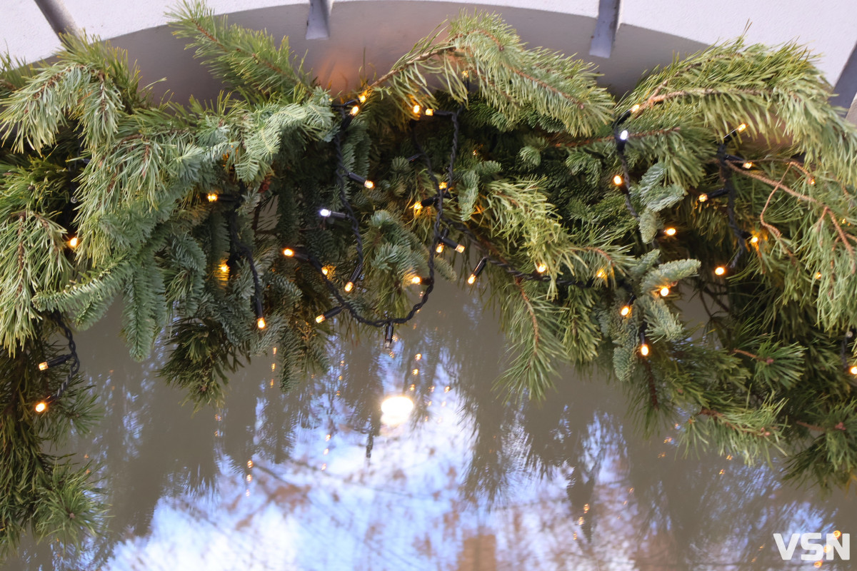 Останній день 2025 у Луцьку: місто в очікуванні Нового року. Фоторепортаж