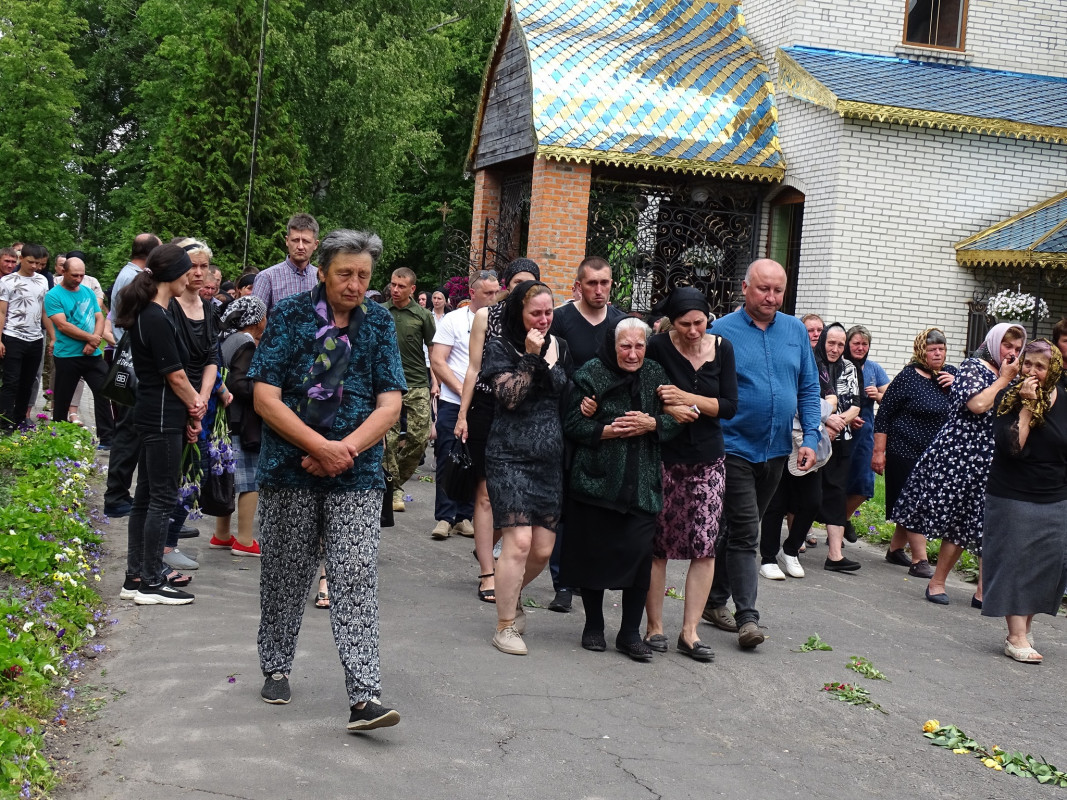 Не дожив декілька тижнів до дня народження: на Волині попрощалися із полеглим Героєм Сергієм Карпуком