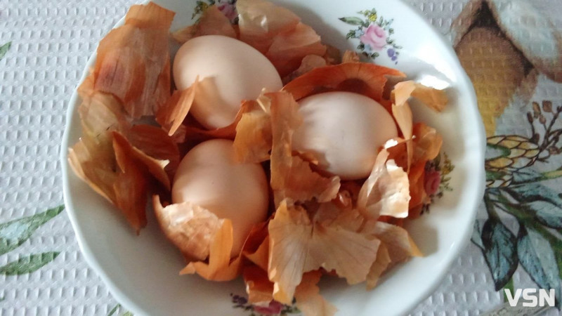 Як пофарбувати яйця без хімії: поради волинських господинь