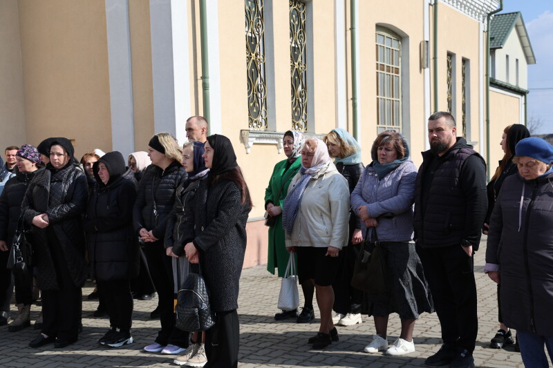 У Луцьку провели в останню дорогу полеглого воїна Дениса Савчука
