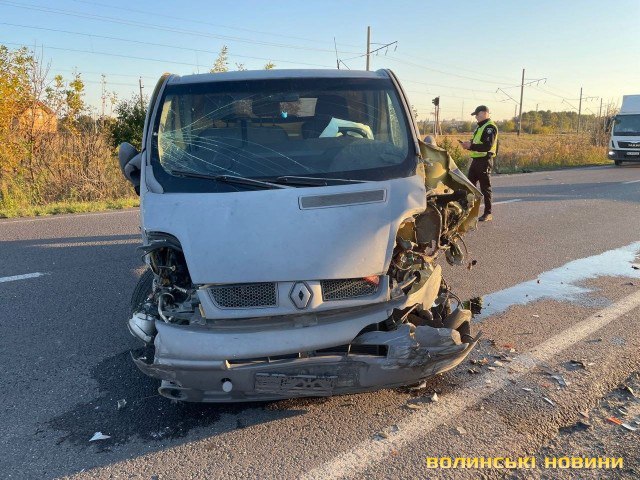 Постраждала жінка: у Луцькому районі сталася ДТП за участю трьох автівок