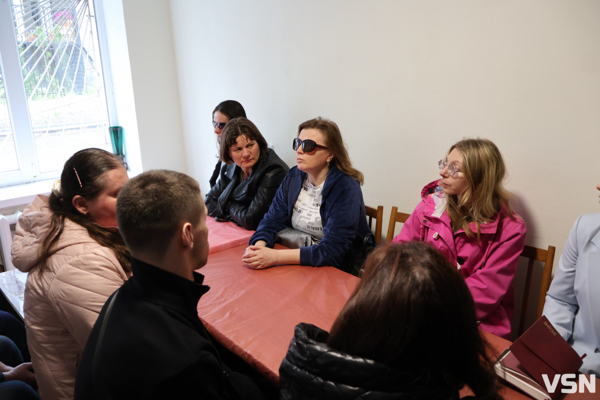 Почути, а не просто пообіцяти: у Луцьку шукають компроміс щодо служби супроводу та умов для незрячих