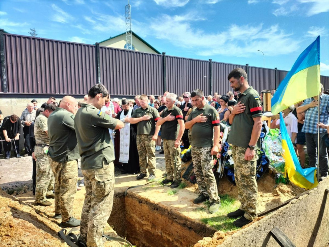 Помер у лікарні під час відпустки: на Волині попрощалися із Героєм Юрієм Куденчуком