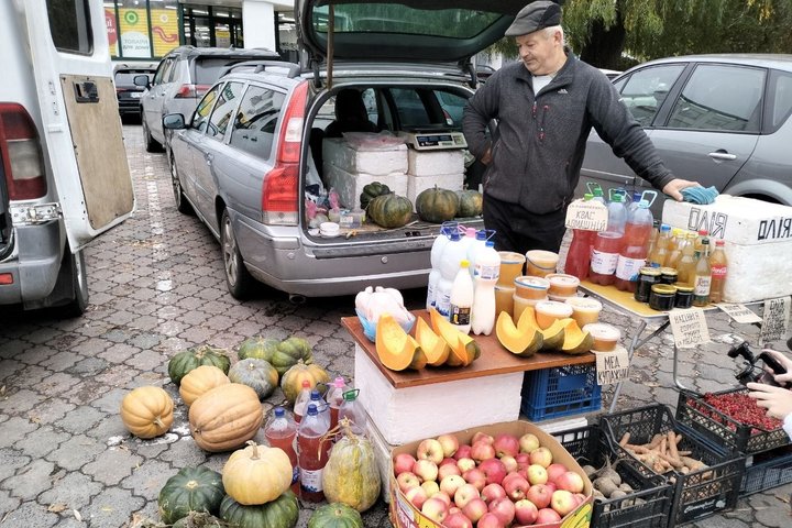 «Борщовий набір ще по кишені. А от чи буде м'ясо в тому наборі?»: ціни на продукти на ринку у Луцьку