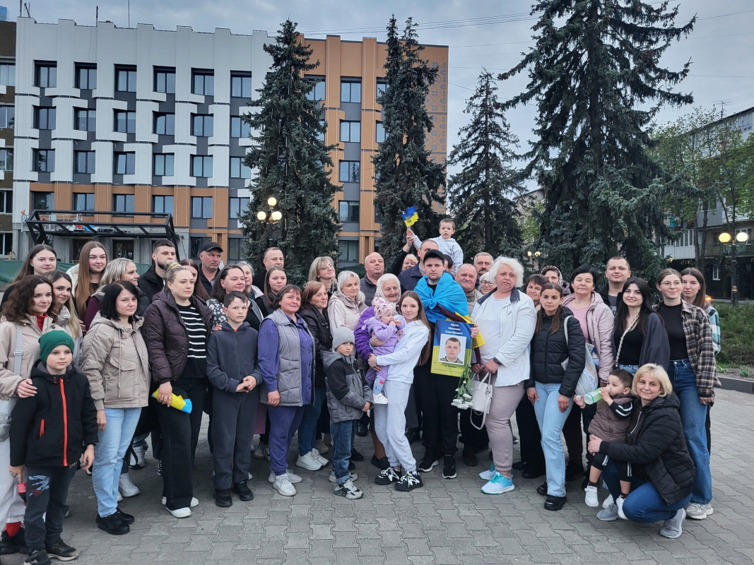 Після півтора року полону додому повернувся Герой з Волині Максим Муха