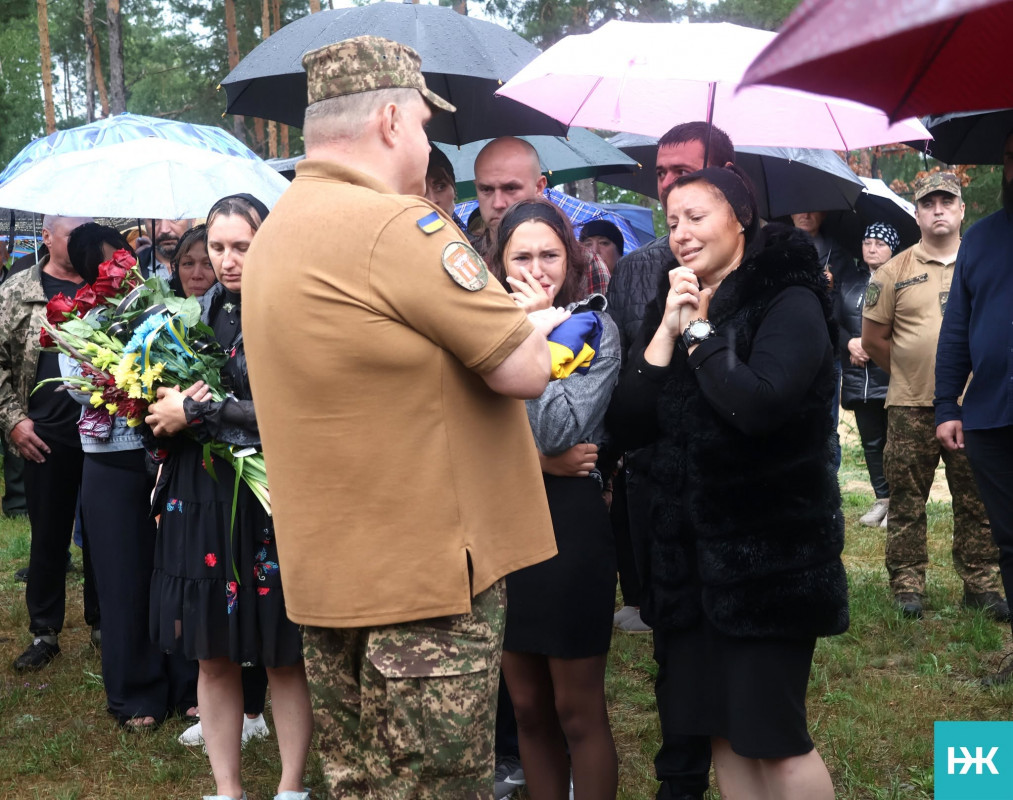На Волині попрощалися із захисником Сергієм Клапінським, життя якого трагічно обірвала ДТП