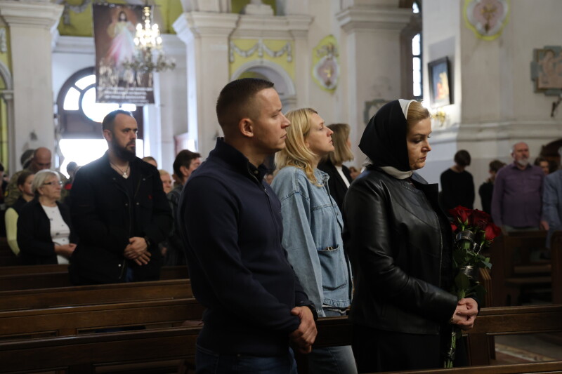 «Хто боїться смерті, тому не варто народжуватися»: у Луцьку попрощалися з колумбійцем Карлосом Бохоркесом