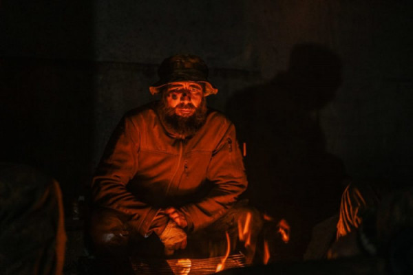 «Азов» показав умови, в яких перебувають поранені військові в Маріуполі. ФОТО
