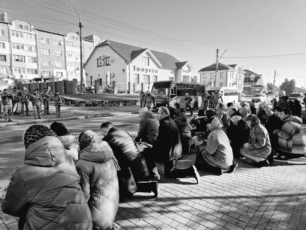 Загинув унаслідок артилерійського обстрілу: на Волині попрощались із гранатометником Василем Манзюком