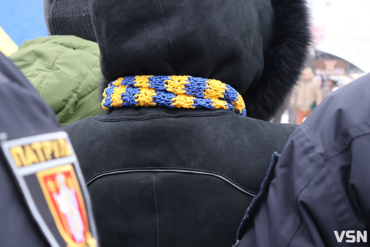 Лучани об’єдналися в «Ланцюг Єднання» до Дня Соборності України. Фоторепортаж