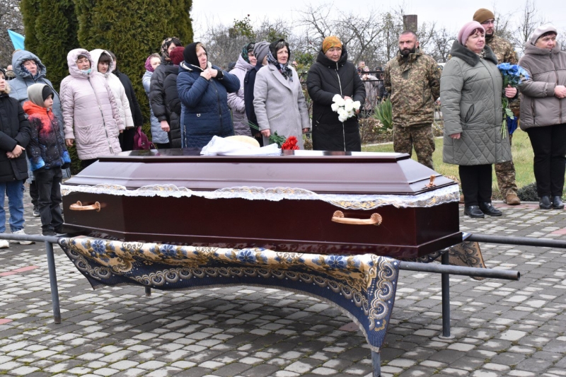 На Волині попрощалися з Героєм Олександром Максимуком