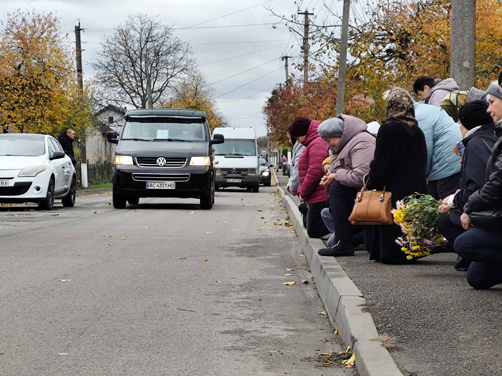 Син втратив батька: на Волині попрощалися з Героєм Петром Масюком