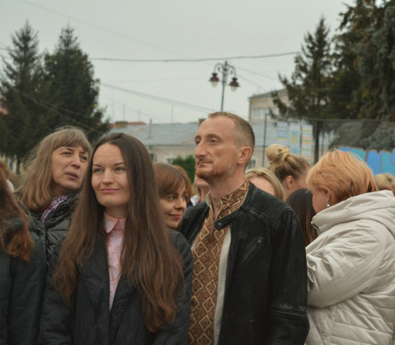 «Я люблю ЗСУ»: лучани зізналися у любові українським захисникам