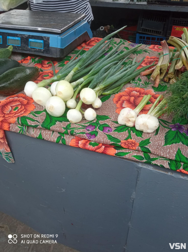 Скільки коштує у Луцьку приготувати зелений борщ з молодих овочів