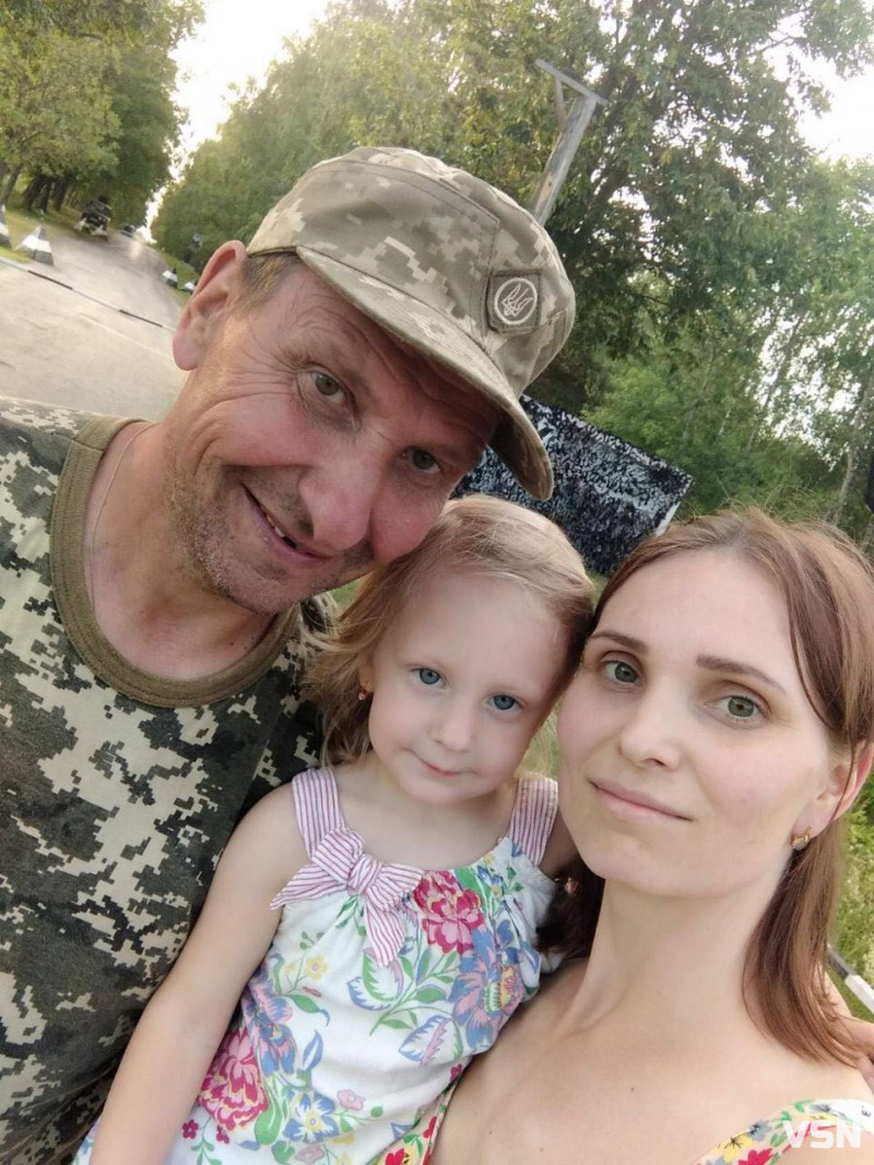 Син не знав, як сказати мамі, що батько уже ніколи не зателефонує: розповідь про життя і останній бій Героя з Волині Олександра Наумюка