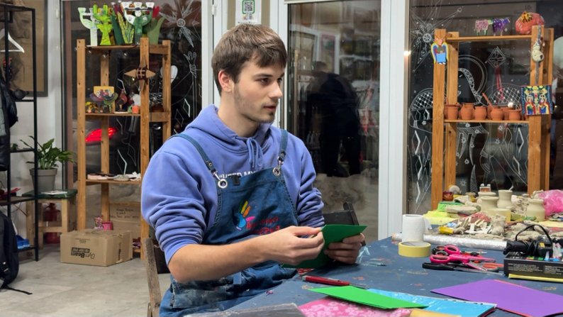 Студент-художник з Луцька проводить арт-терпевтичні сесії