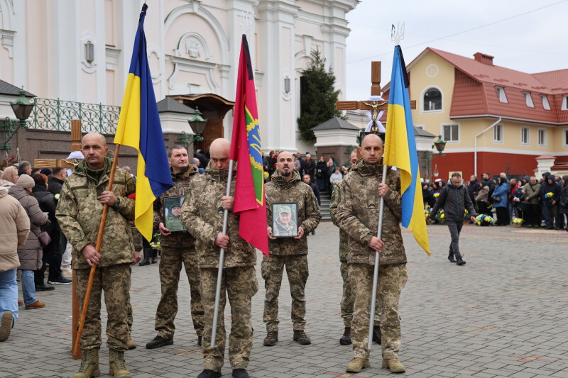 У Луцьку попрощалися з Героями Олександром Веремчуком та Костянтином Голубом