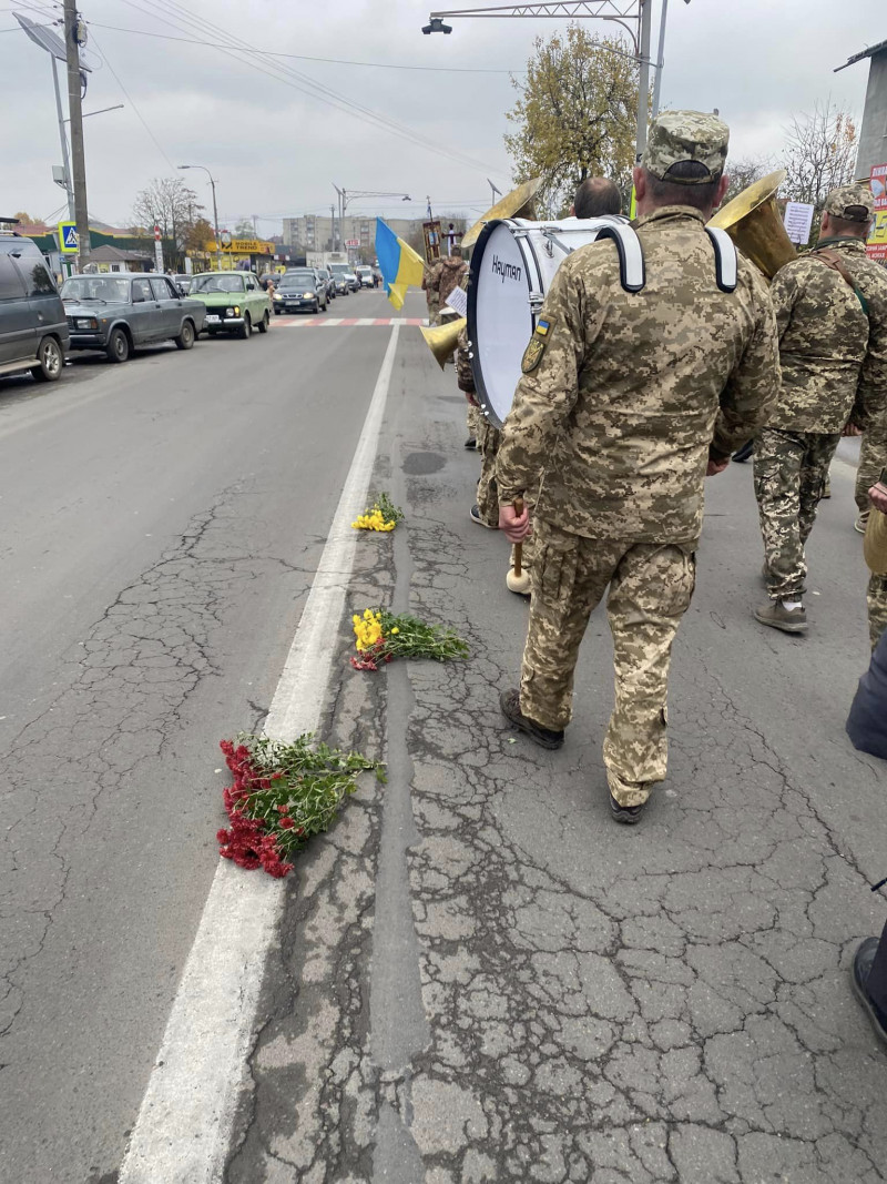 Життя обірвалося у відпустці: на Волині попрощалися із Героєм Віталієм Прусом