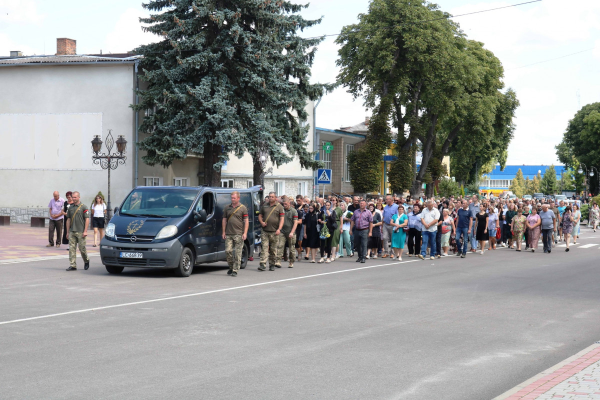 Місяць не дожив до дня народження: на Волині попрощалися з Героєм Дмитром Міцевським