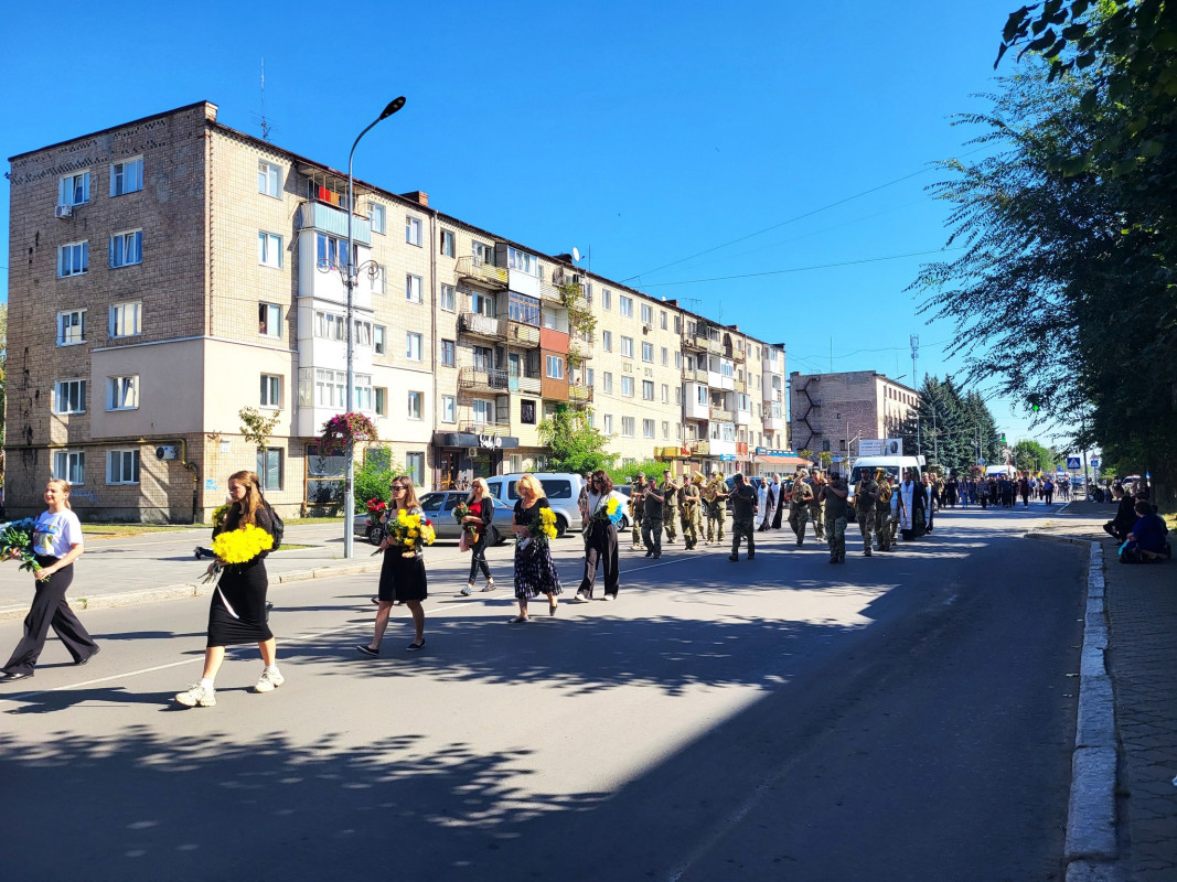 Не мав шансів вижити: волиняни попрощались із Героєм Сергієм Салінським