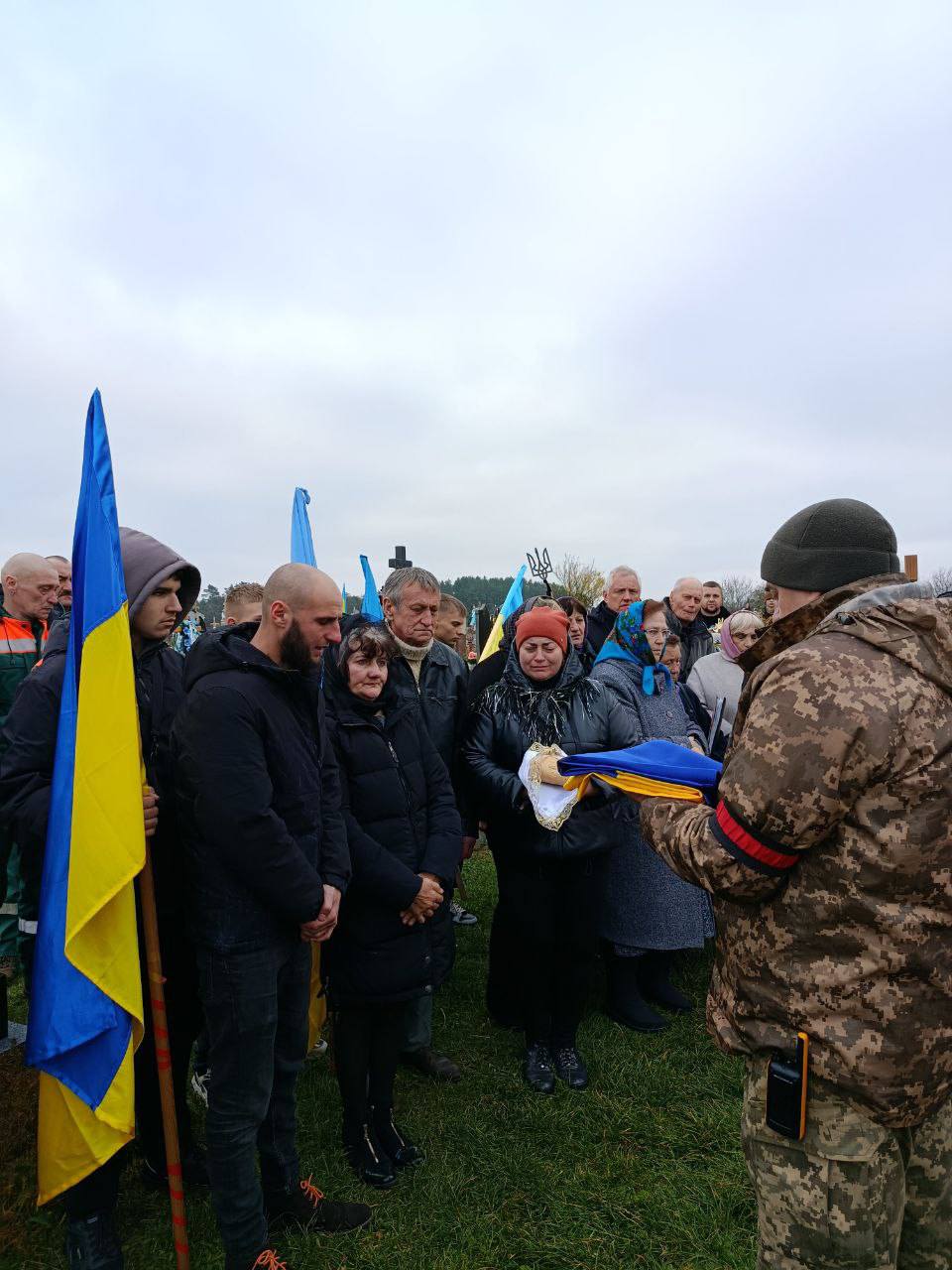 2 місяці не дожив до 35-річчя: на Волині попрощались з Героєм Олександром Пекним