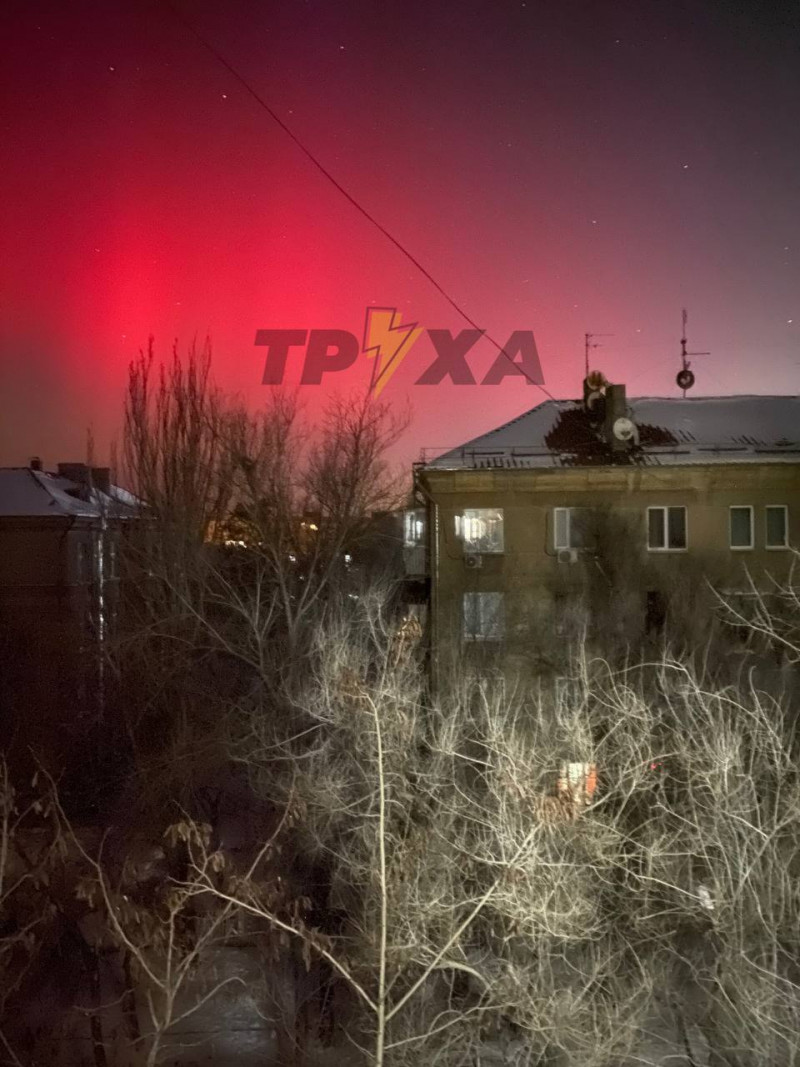 В небі над Волинню та іншими областями помітили незвичне явище. Фото