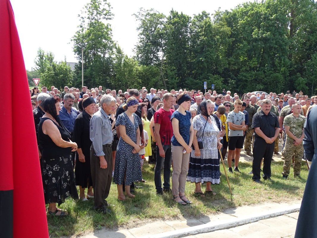 У перший день вторгнення став на захист країни: на Волині попрощалися із молодим Героєм Олександром Карпуком