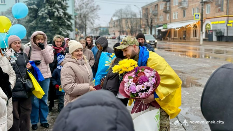 З полону додому: у громаді на Волині зустріли 23-річного захисника Олександра Трощинського