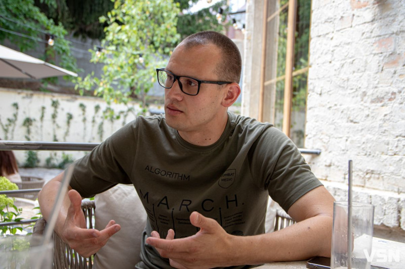 «Обставини не питають, чого ви боїтеся». Бойовий медик Хеджі з Волині — про свій шлях і знання, які рятують життя