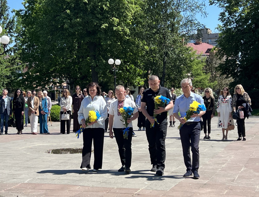 «Комбатантський хрест» та ордени «За мужність»: у місті на Волині вшанували полеглих воїнів
