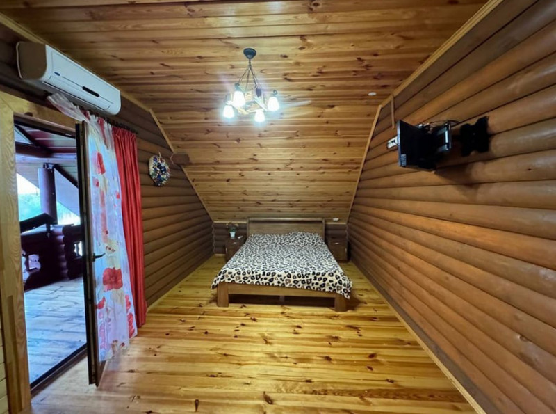 Біля озера Світязь продають базу відпочинку за 400 тисяч доларів