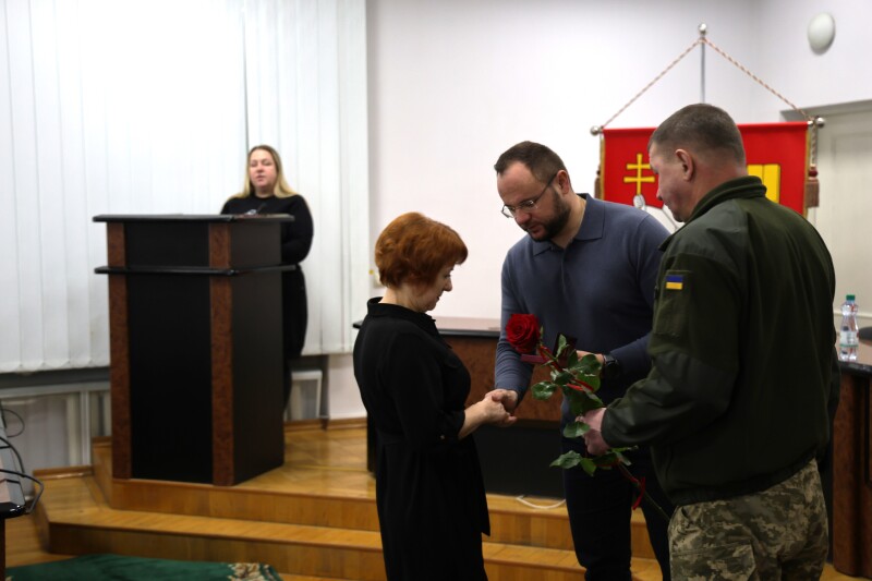 У Луцьку рідним полеглих воїнів вручили державні нагороди