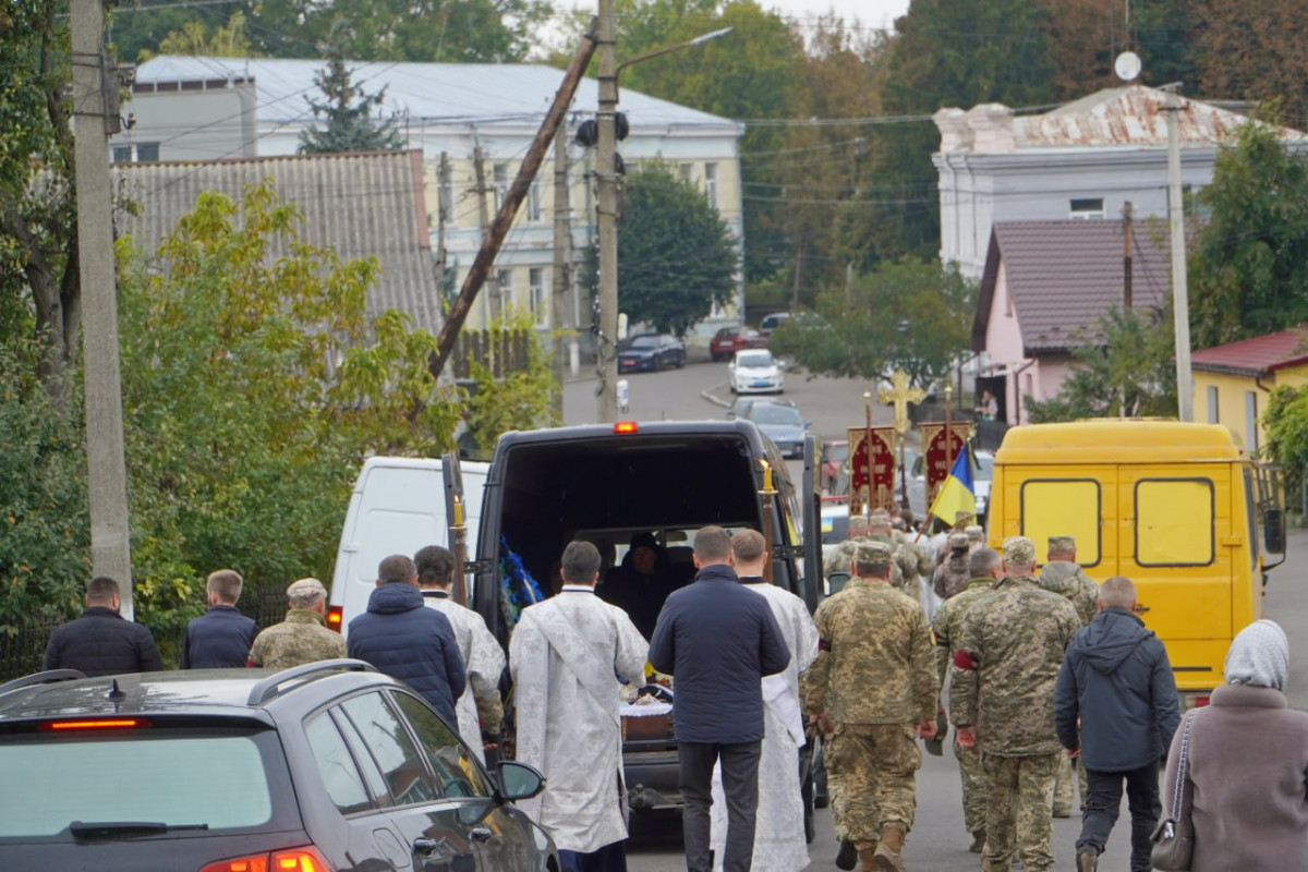 Майже рік боровся за життя: на Волині попрощалися з Героєм Олександром Гусевським