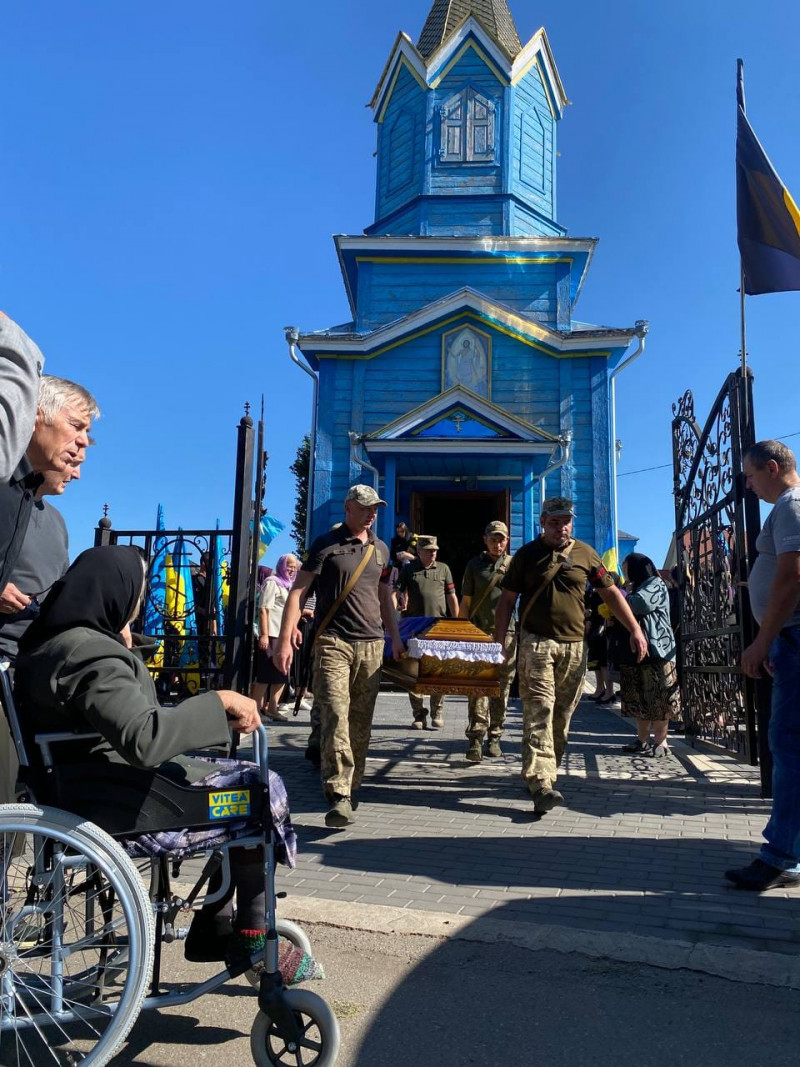 Вважався зниклим безвісти: на Волині попрощались із Героєм Петром Вакульчуком