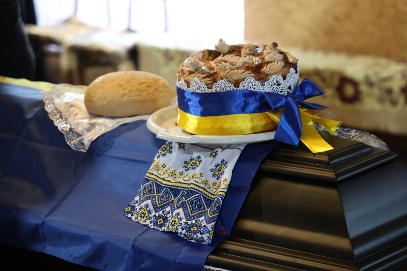 Загинув 11 місяців тому: у Луцькій громаді попрощались з молодим Героєм Миколою Ясенюком