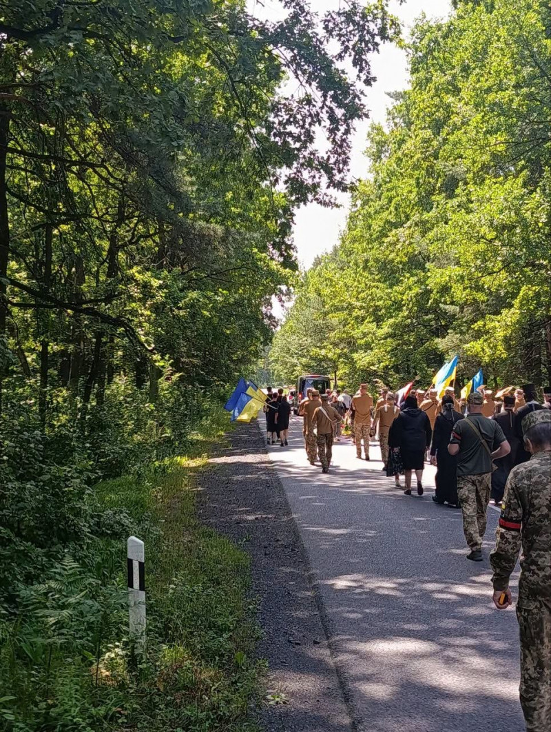 Понад рік чекали звістки: на Волині попрощалися з 23-річним Героєм, який вважався зниклим безвісти