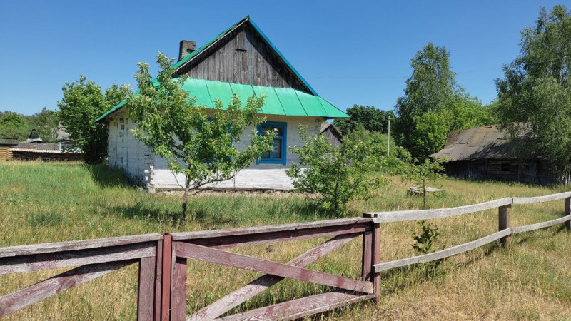 Зареєстровані вісім людей: у село на Волині дістатися можна лише човном